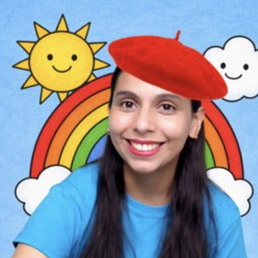 Daia, native Spanish teacher from Argentina, during a live online Diluu class